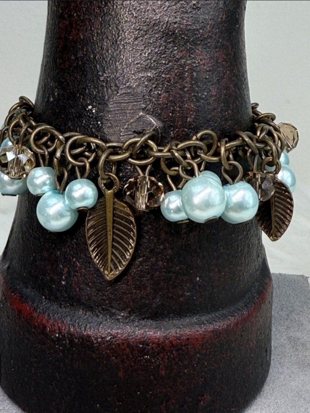 Fuax Aqua Pearl & Antique Bronze Leaf Charm Bracelet $12 EUC